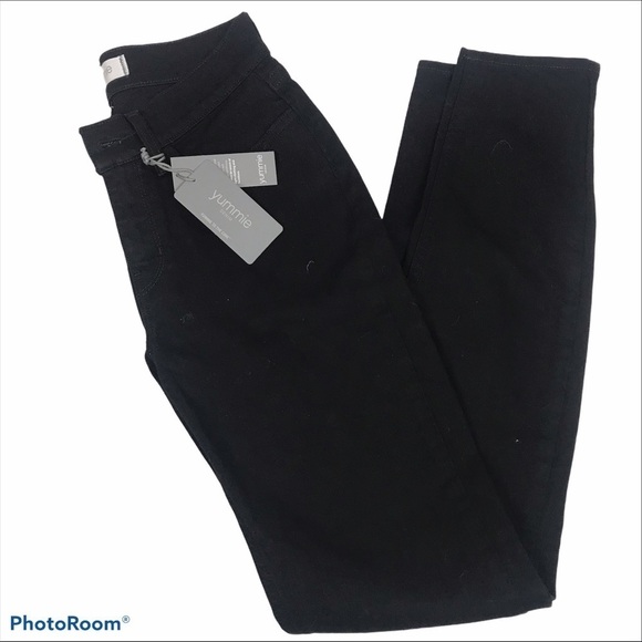 Yummie Women’s Size 25 Black Mid-Rise Dark Wash Skinny Jean NWT - Picture 2 of 12